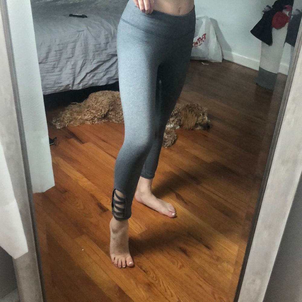 grey leggings